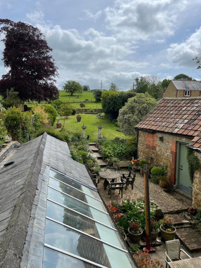 Ellesmere House Castle Cary Exterior photo